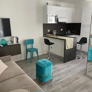 Tiffany Apartment